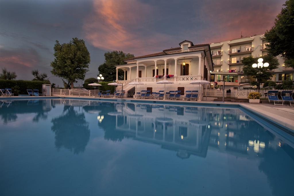 גביצ'ה מארה Hotel Venus מראה חיצוני תמונה
