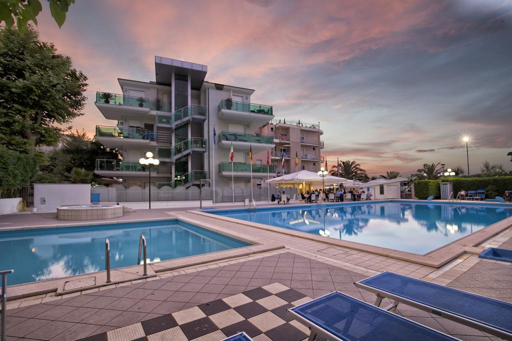 גביצ'ה מארה Hotel Venus מראה חיצוני תמונה