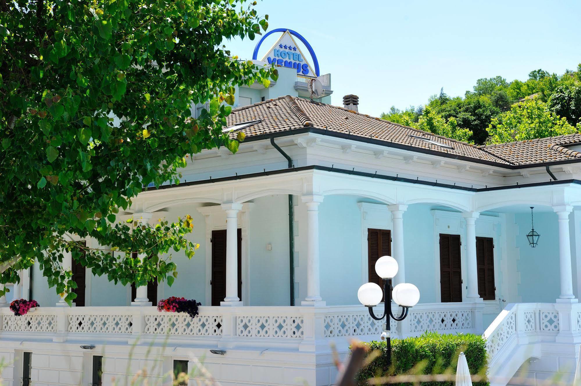 גביצ'ה מארה Hotel Venus מראה חיצוני תמונה
