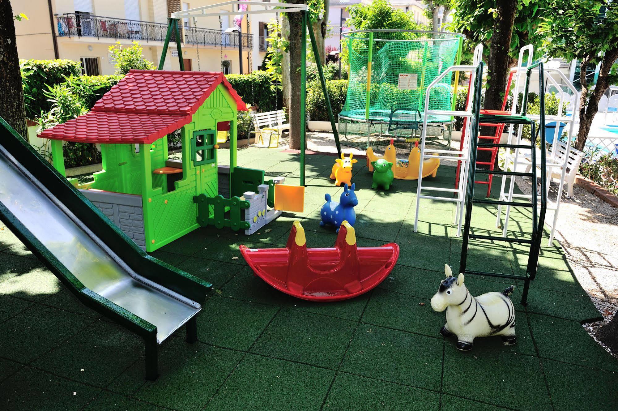 גביצ'ה מארה Hotel Venus מראה חיצוני תמונה